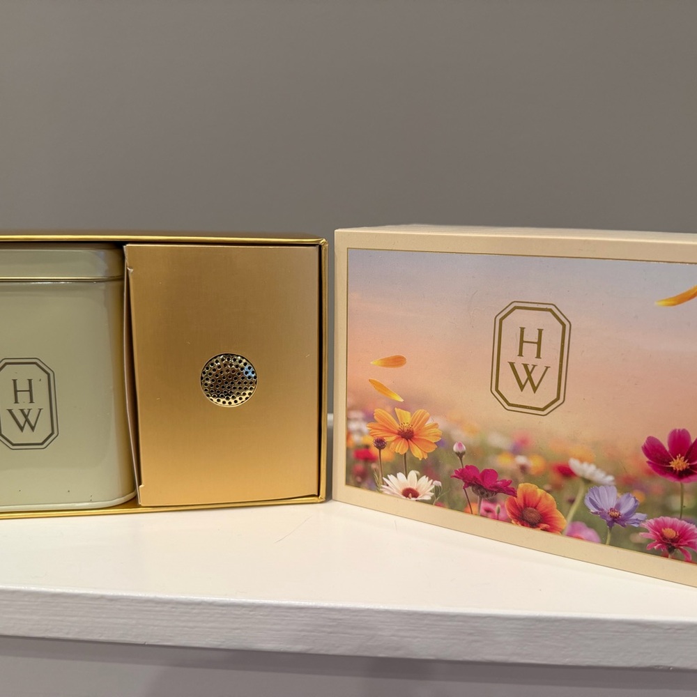 Harry Winston tea with diffuser